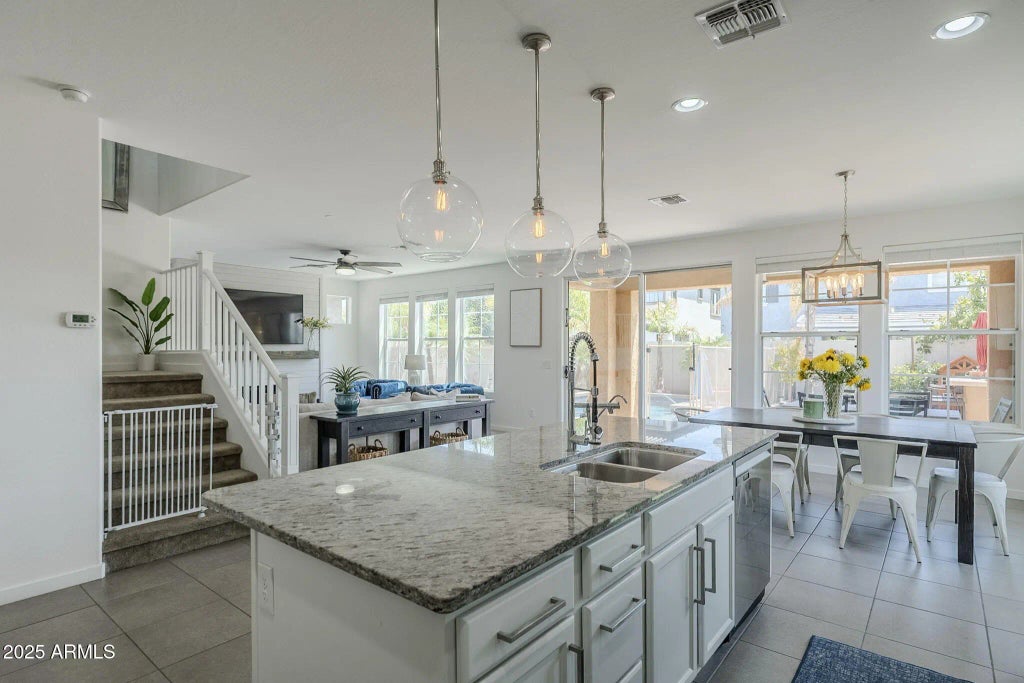 10515 E Nopal Avenue, Mesa