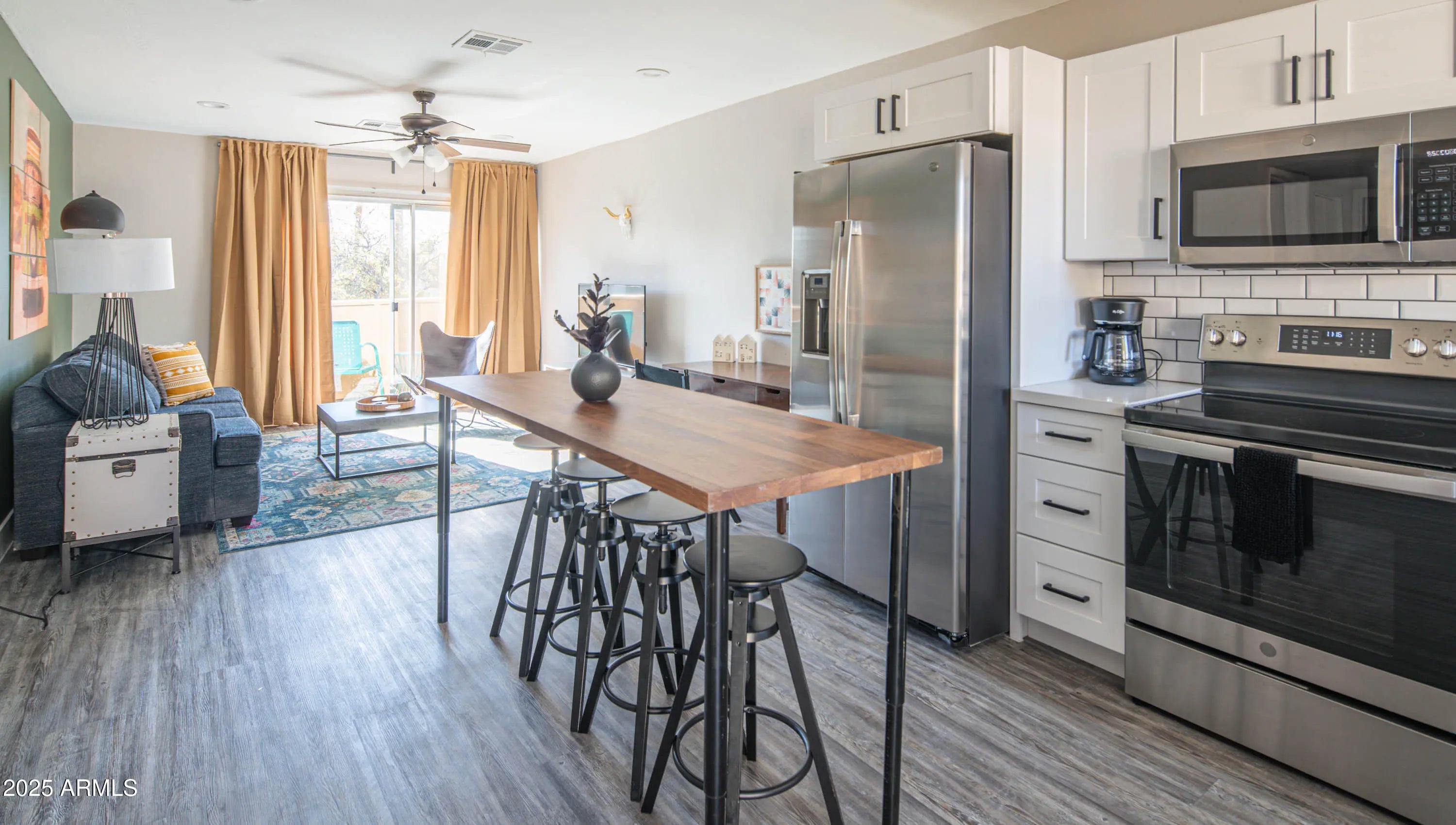 Photo of Listing #6904926