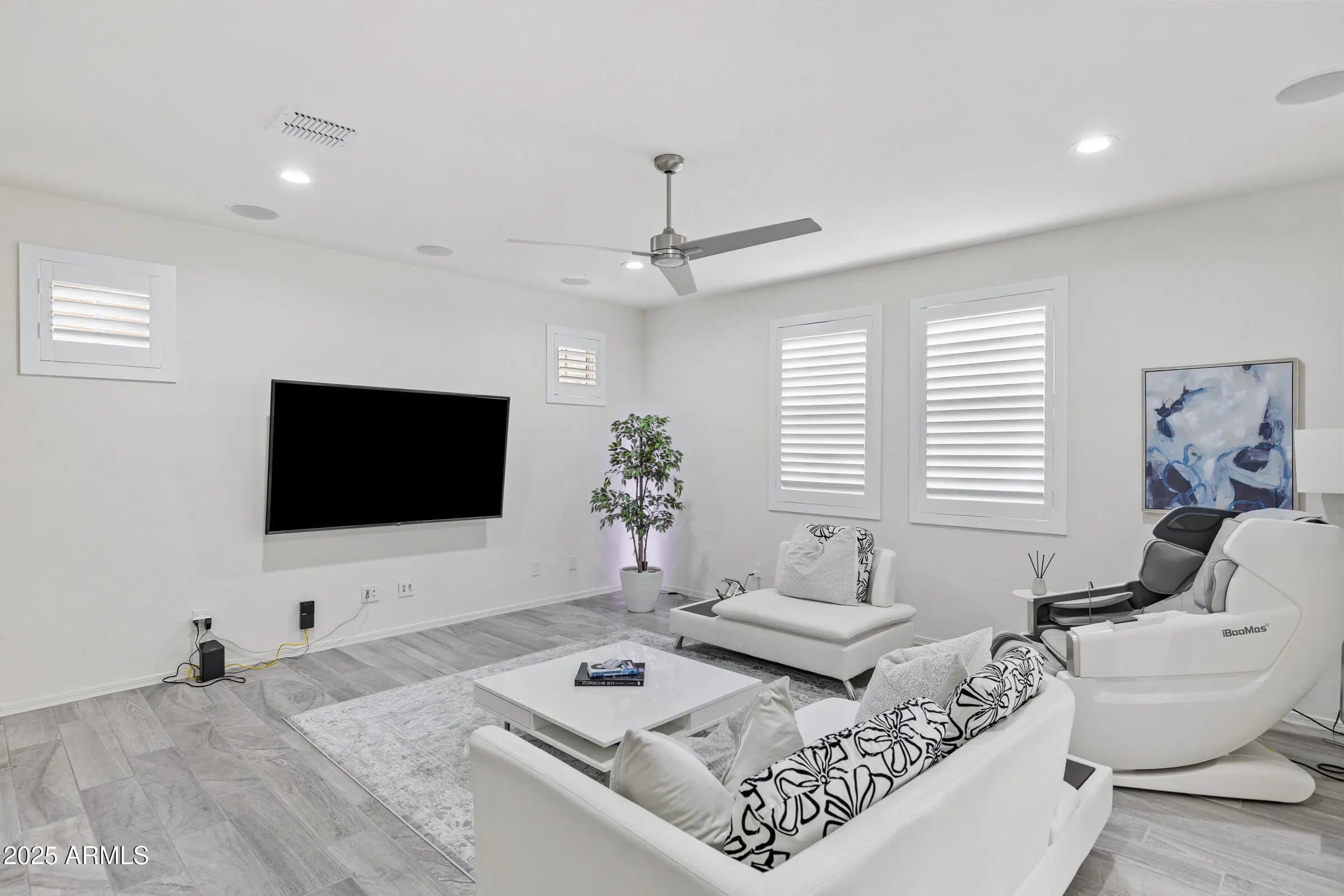 Photo of Listing #6904767