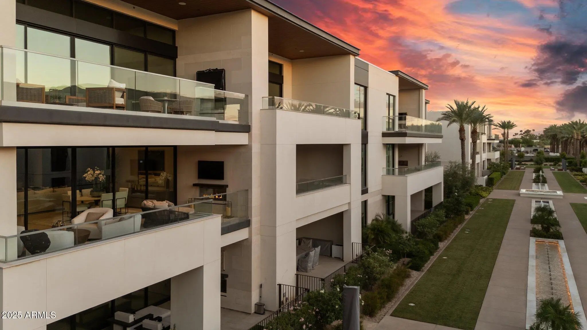 Photo of Listing #6916368