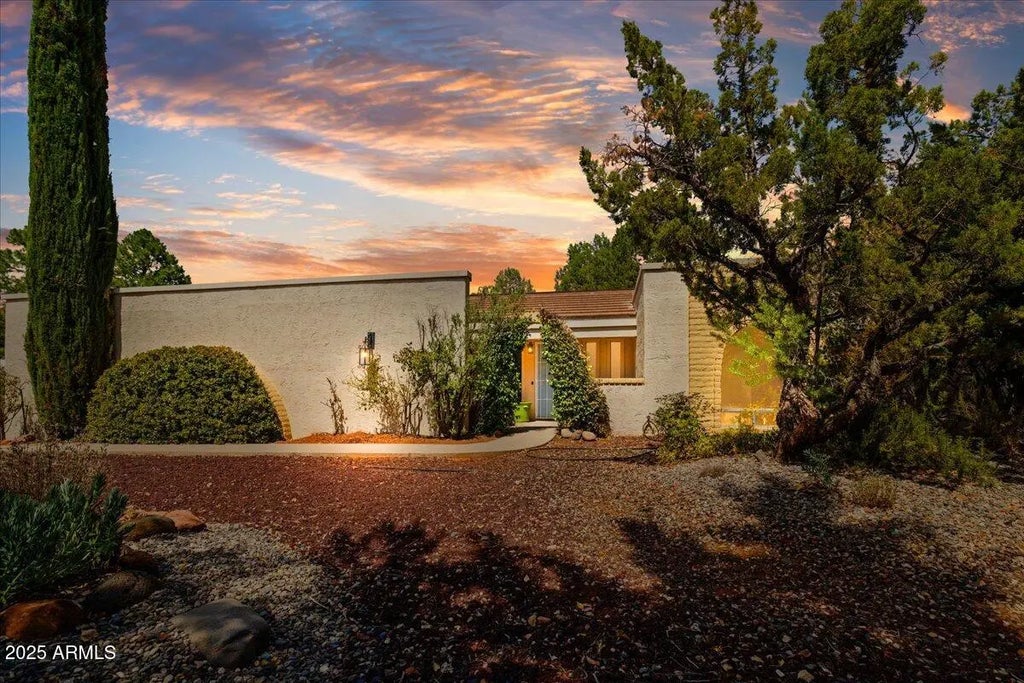 90 Doodlebug Road, Sedona
