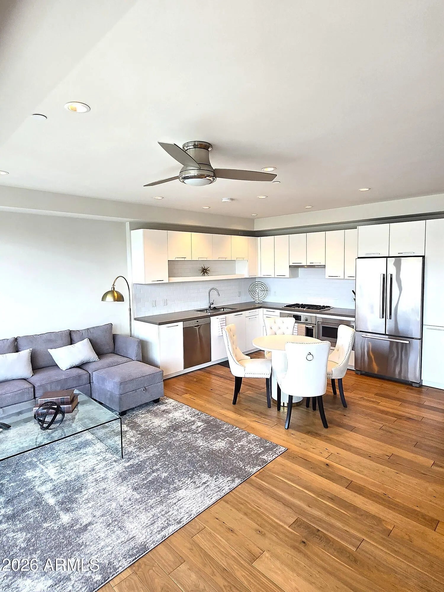 Photo of Listing #6904966