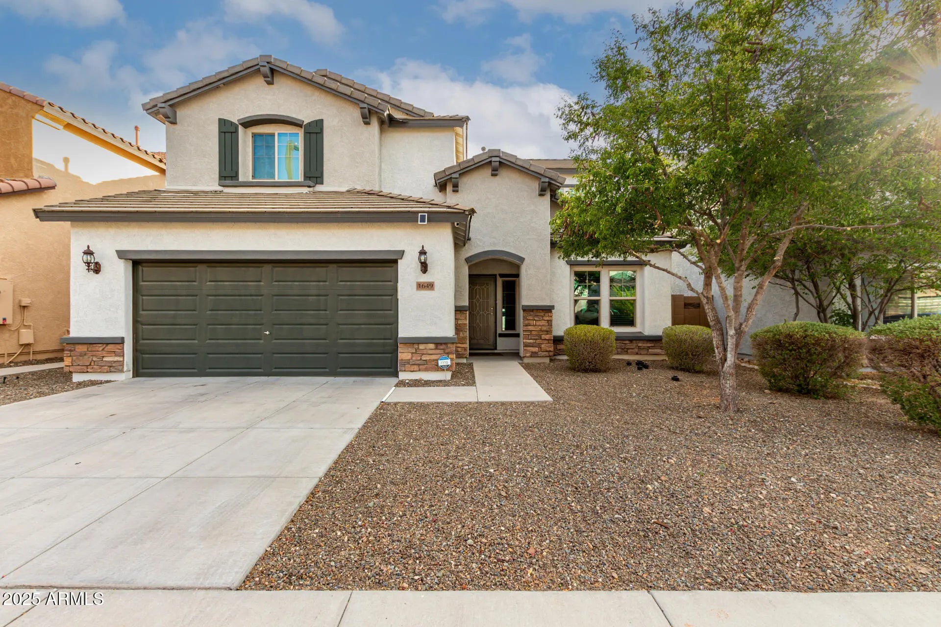 Photo of Listing #6906175