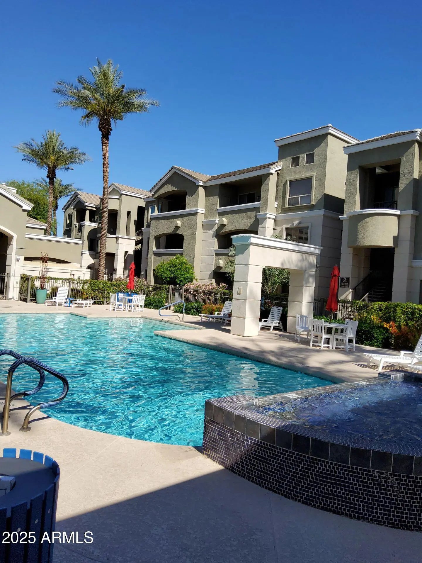 Photo of Listing #6905675