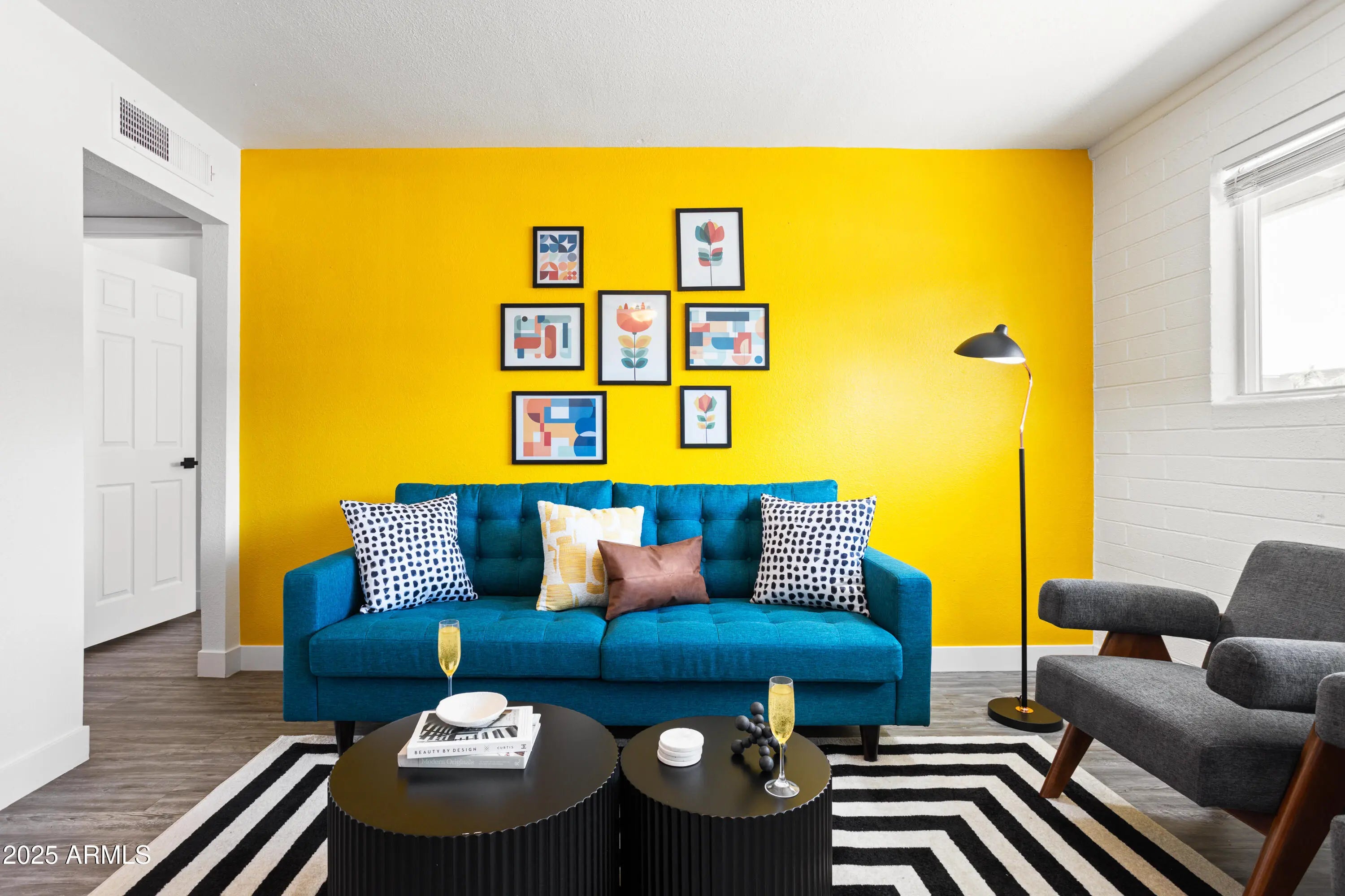 Photo of Listing #6905296