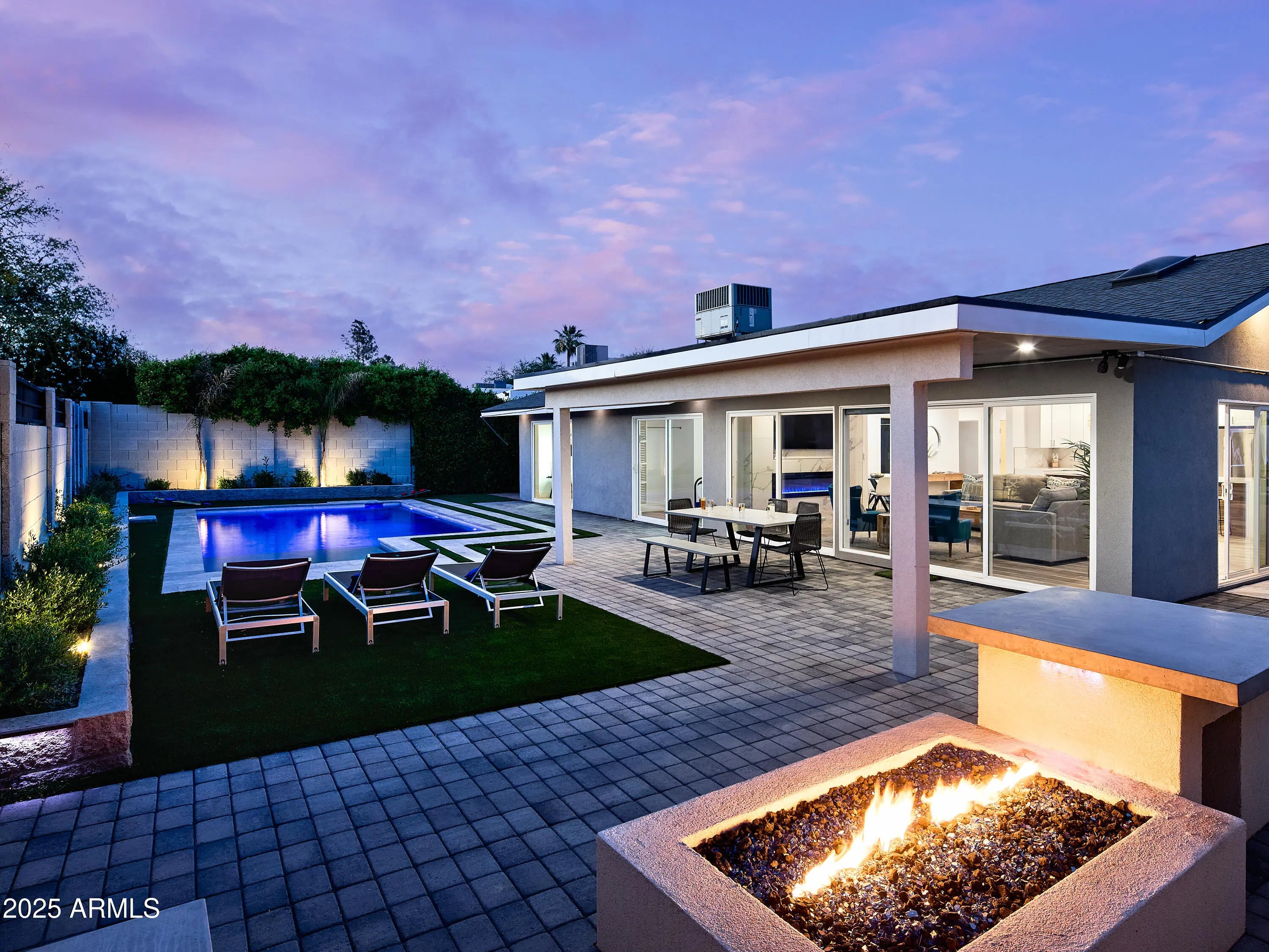 Photo of Listing #6905493