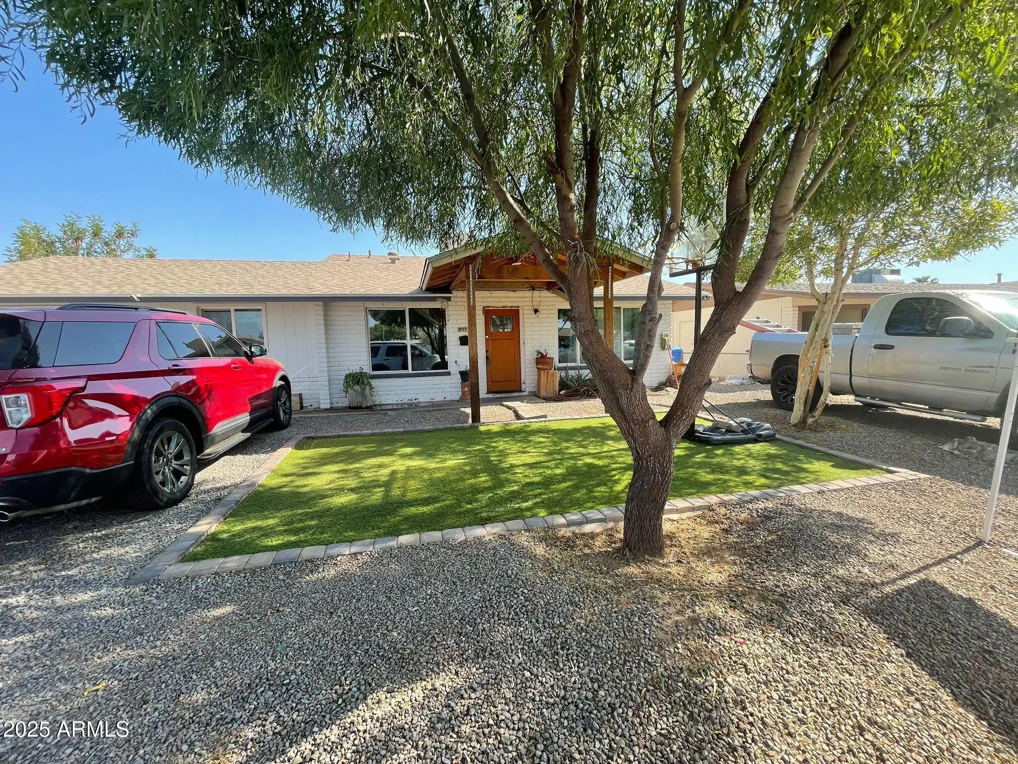 Photo of Listing #6905618