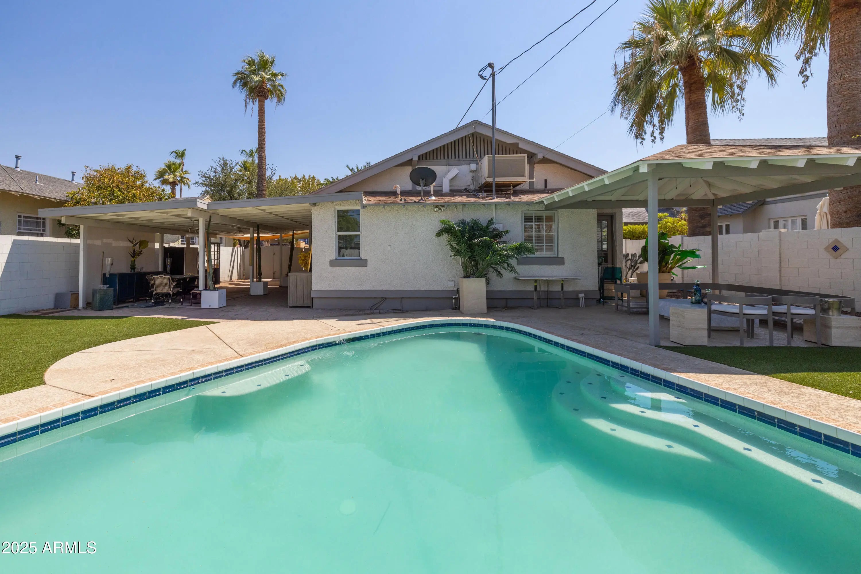 Photo of Listing #6906219