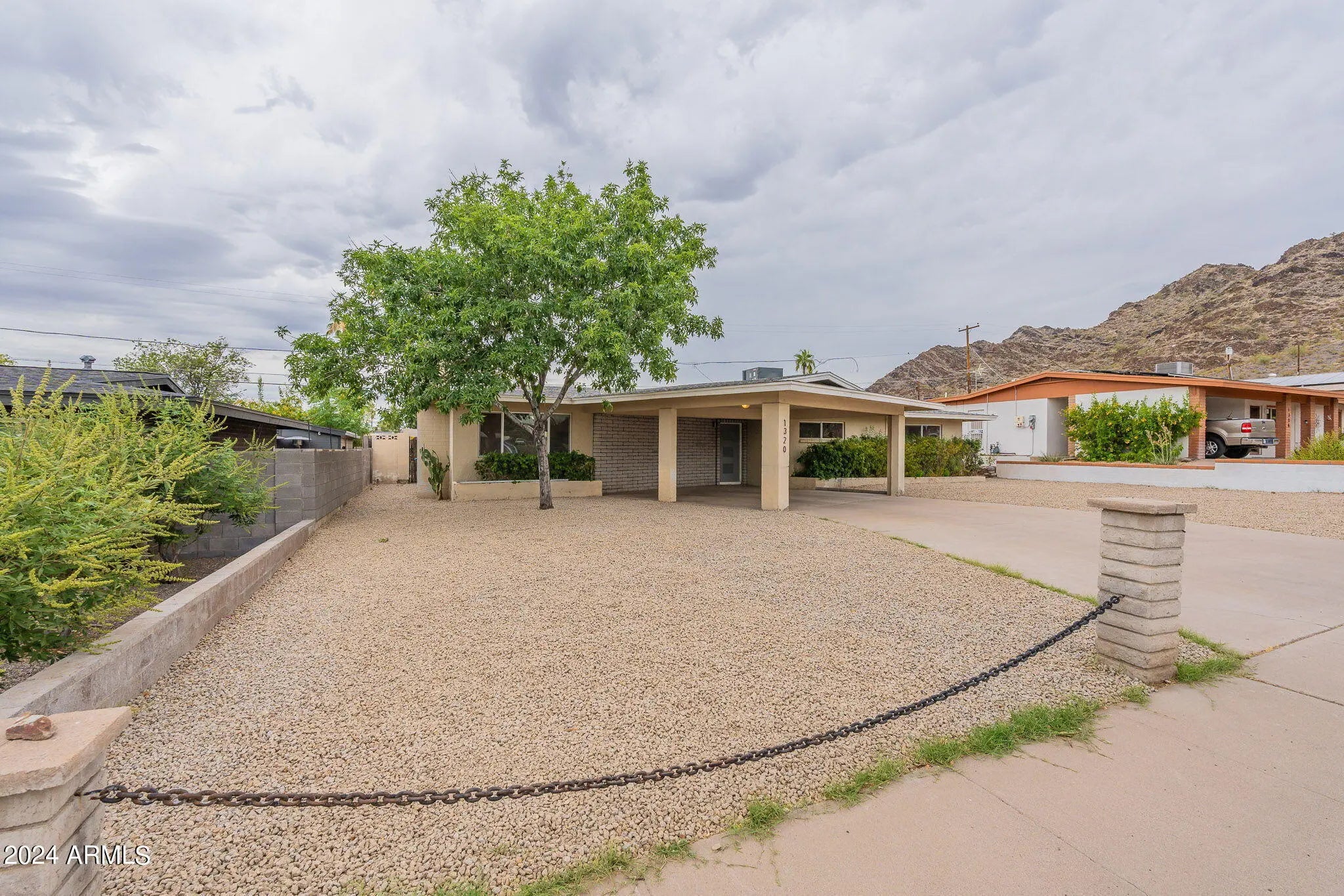 Photo of Listing #6905997