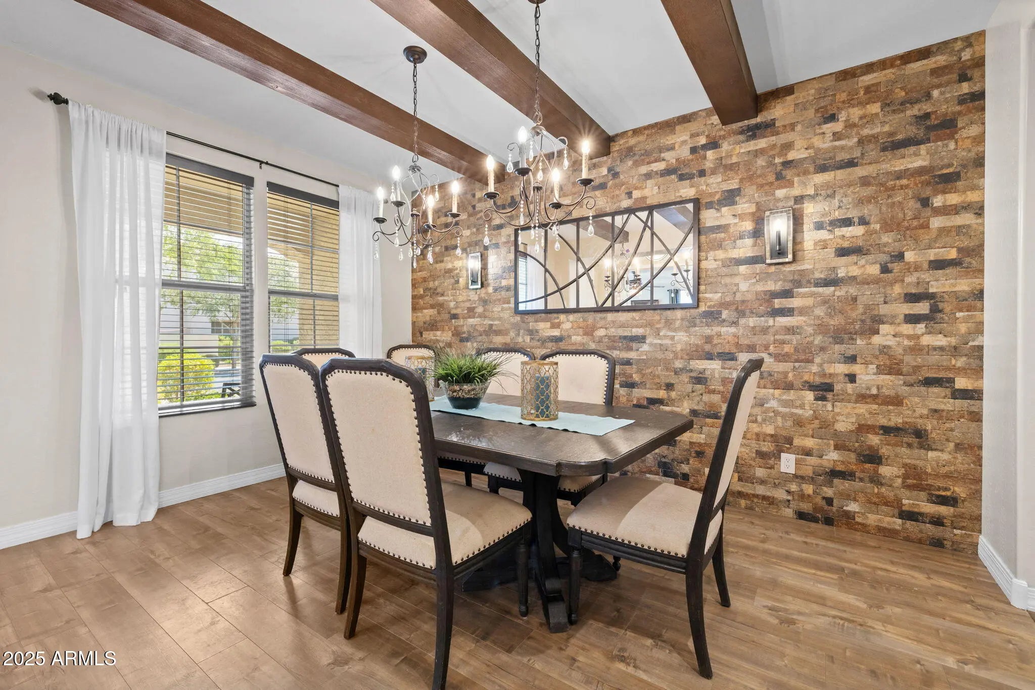 Photo of Listing #6906224