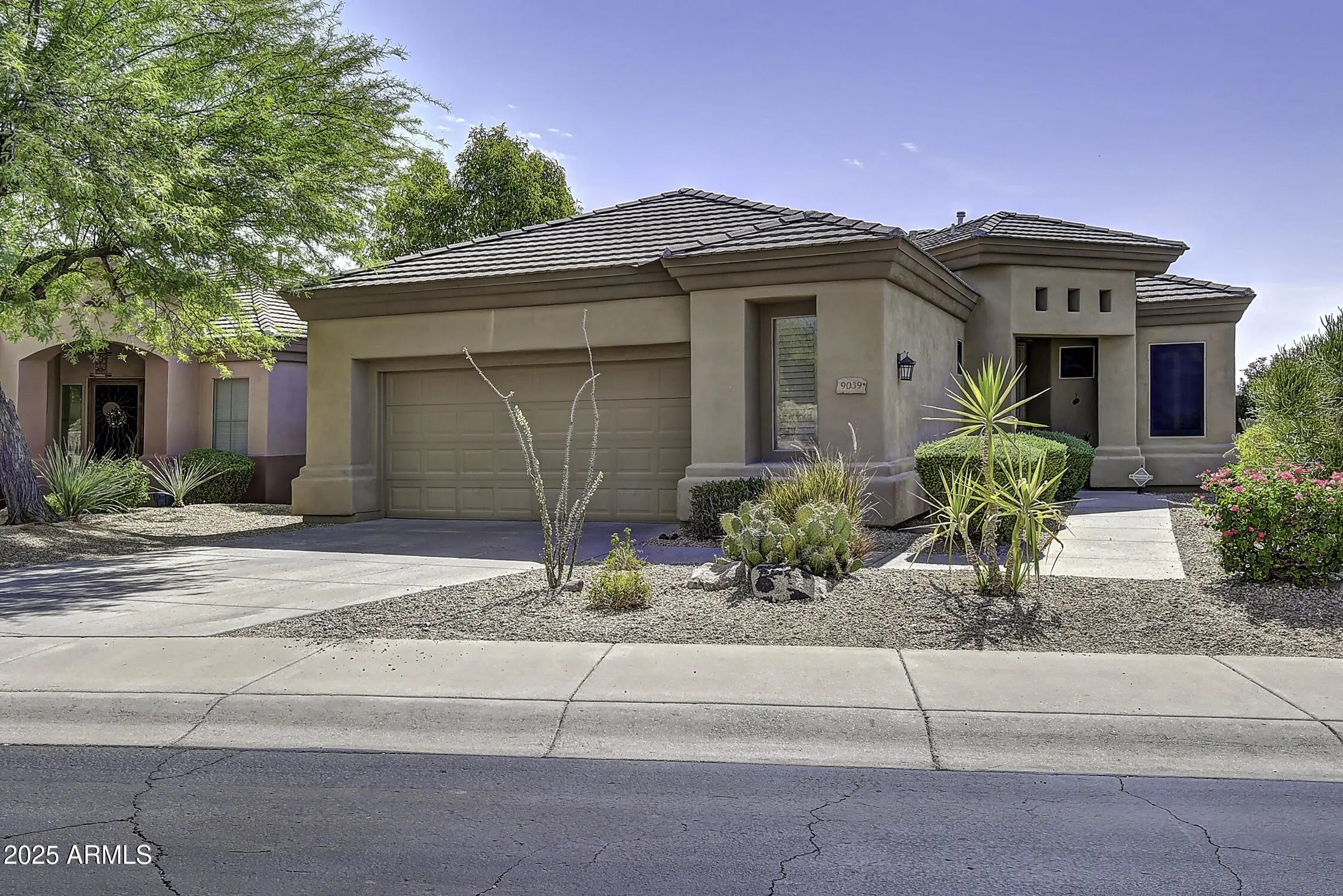 Photo of Listing #6906430