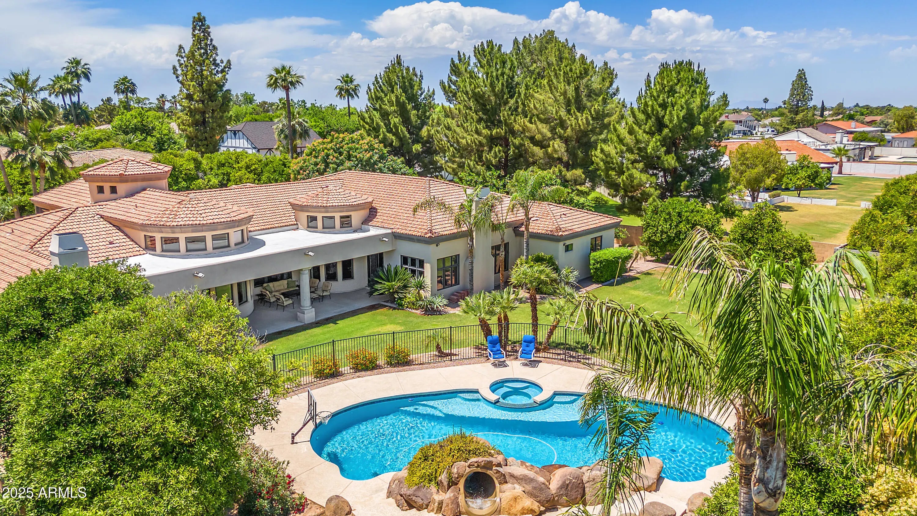 Photo of Listing #6906649