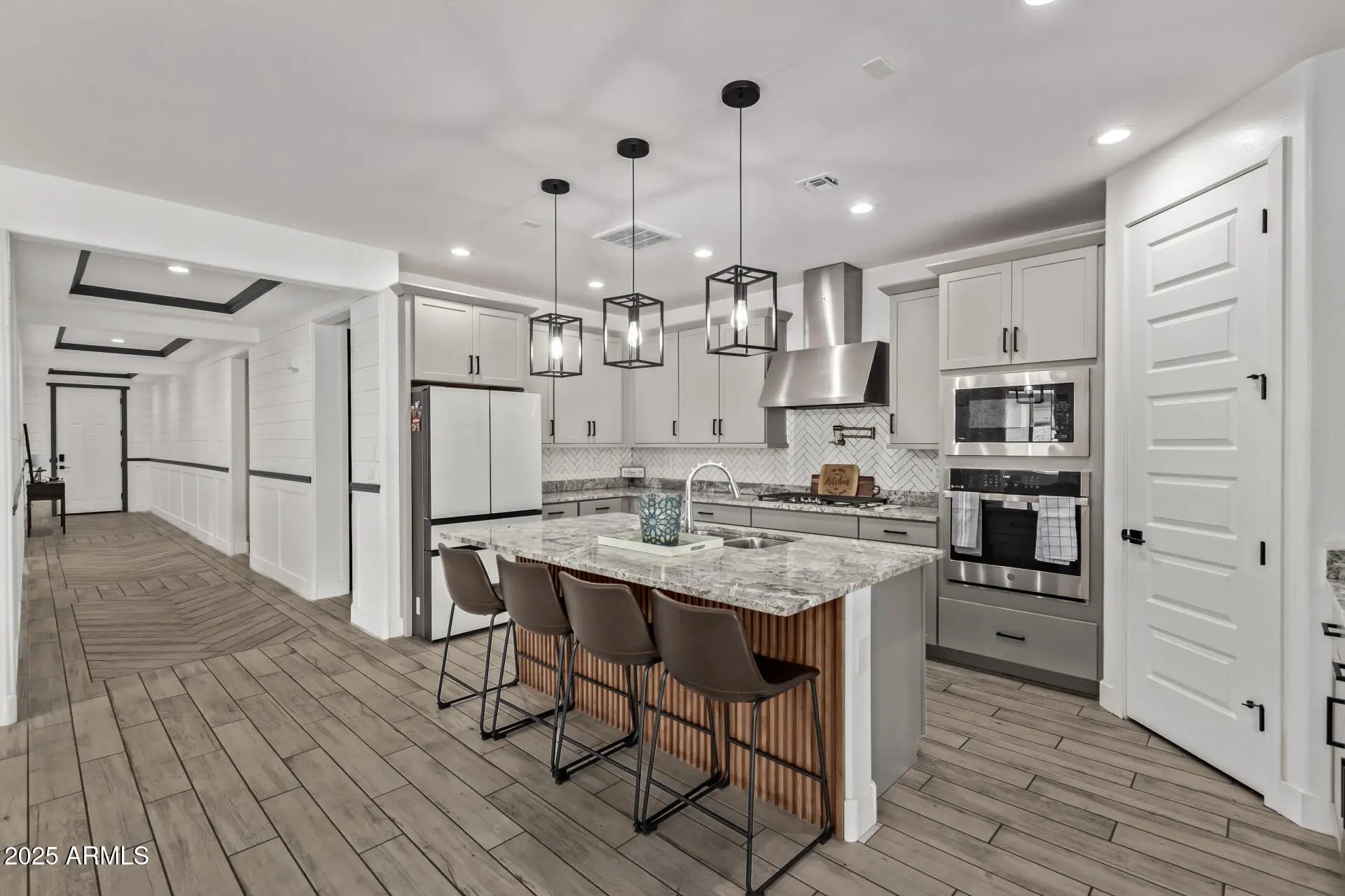 Photo of Listing #6906785