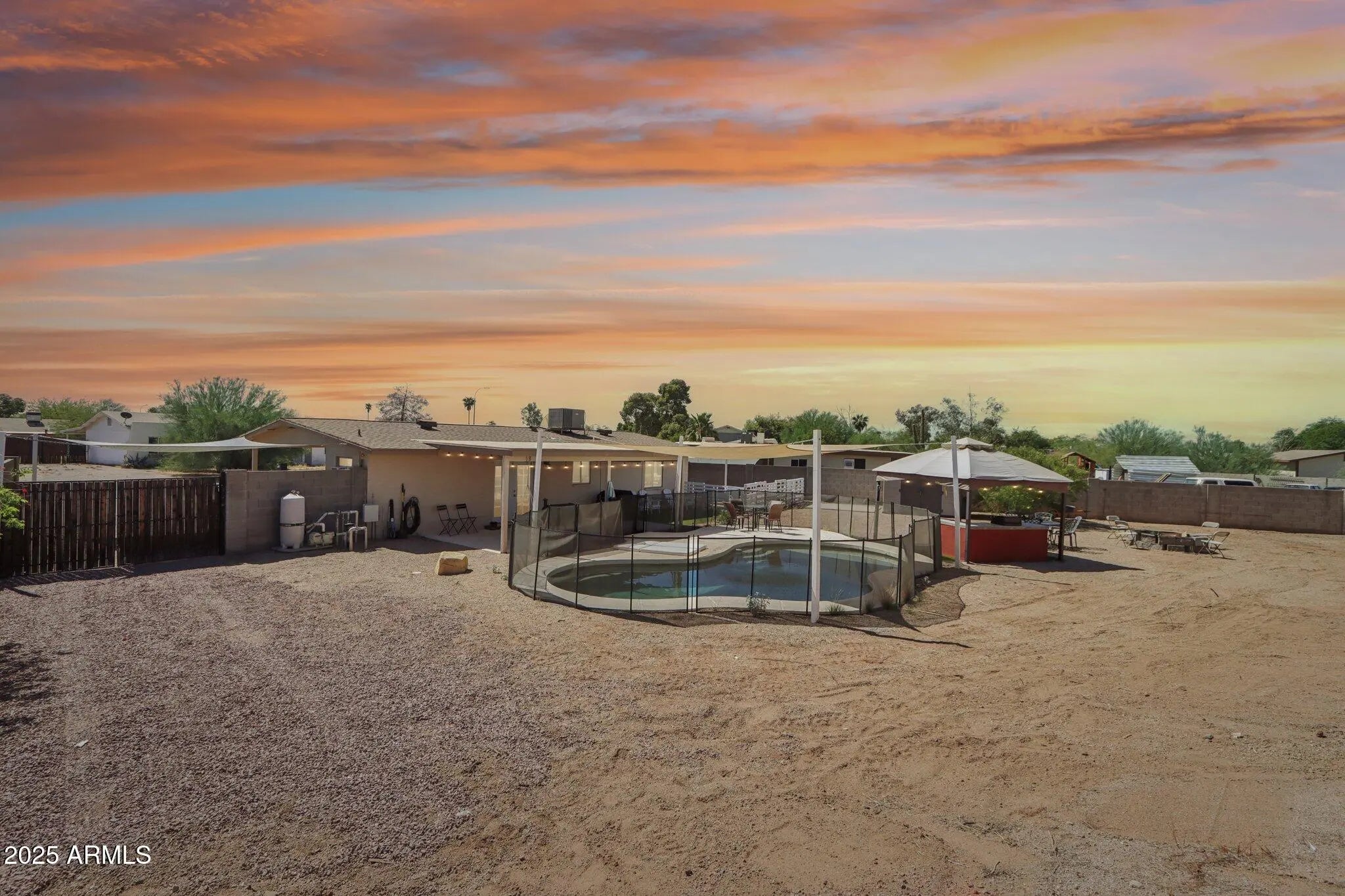 Photo of Listing #6907056