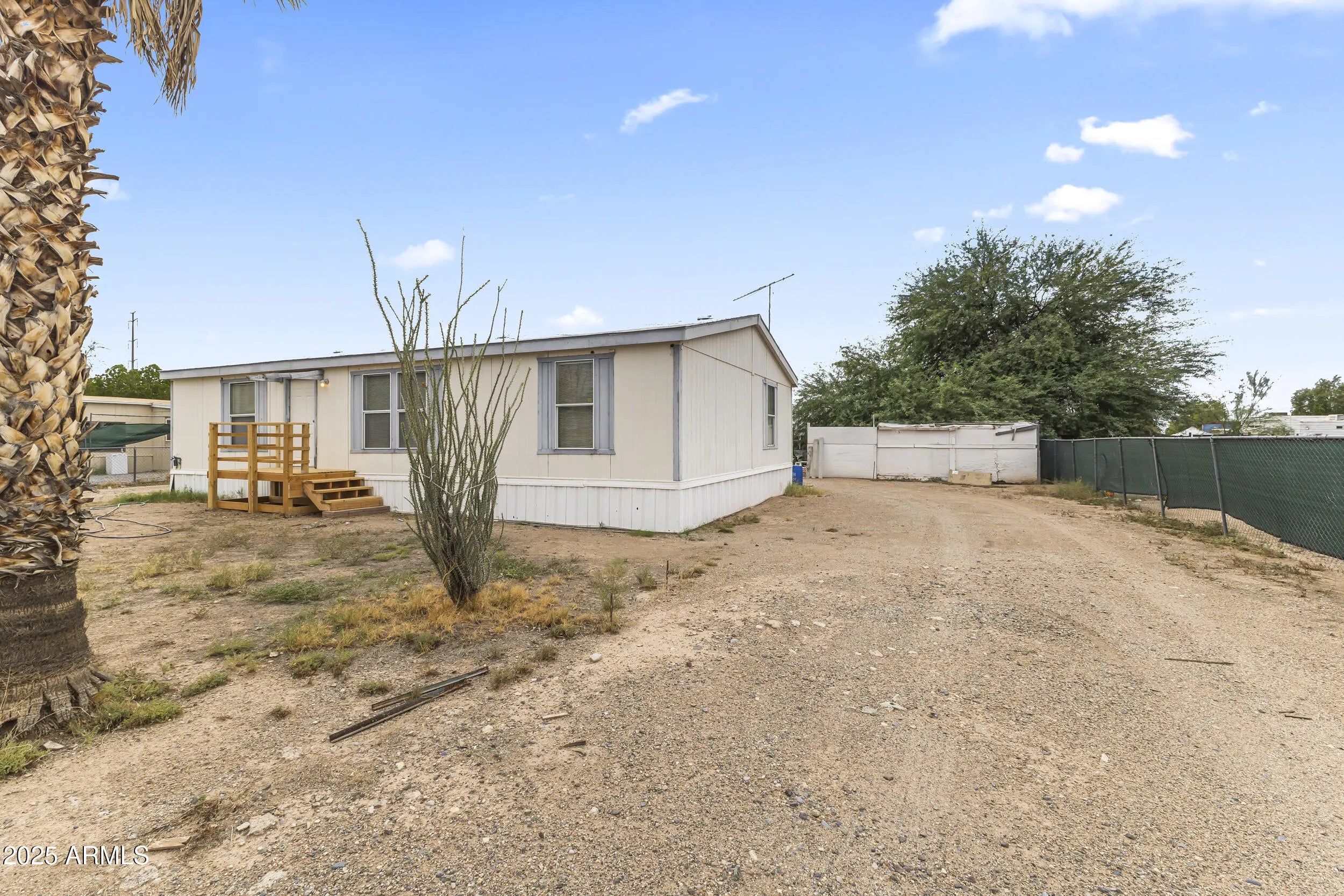 Photo of Listing #6906803