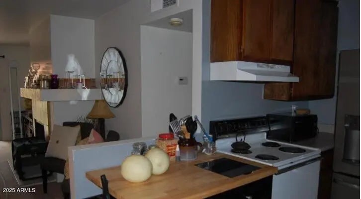 Photo of Listing #6906884