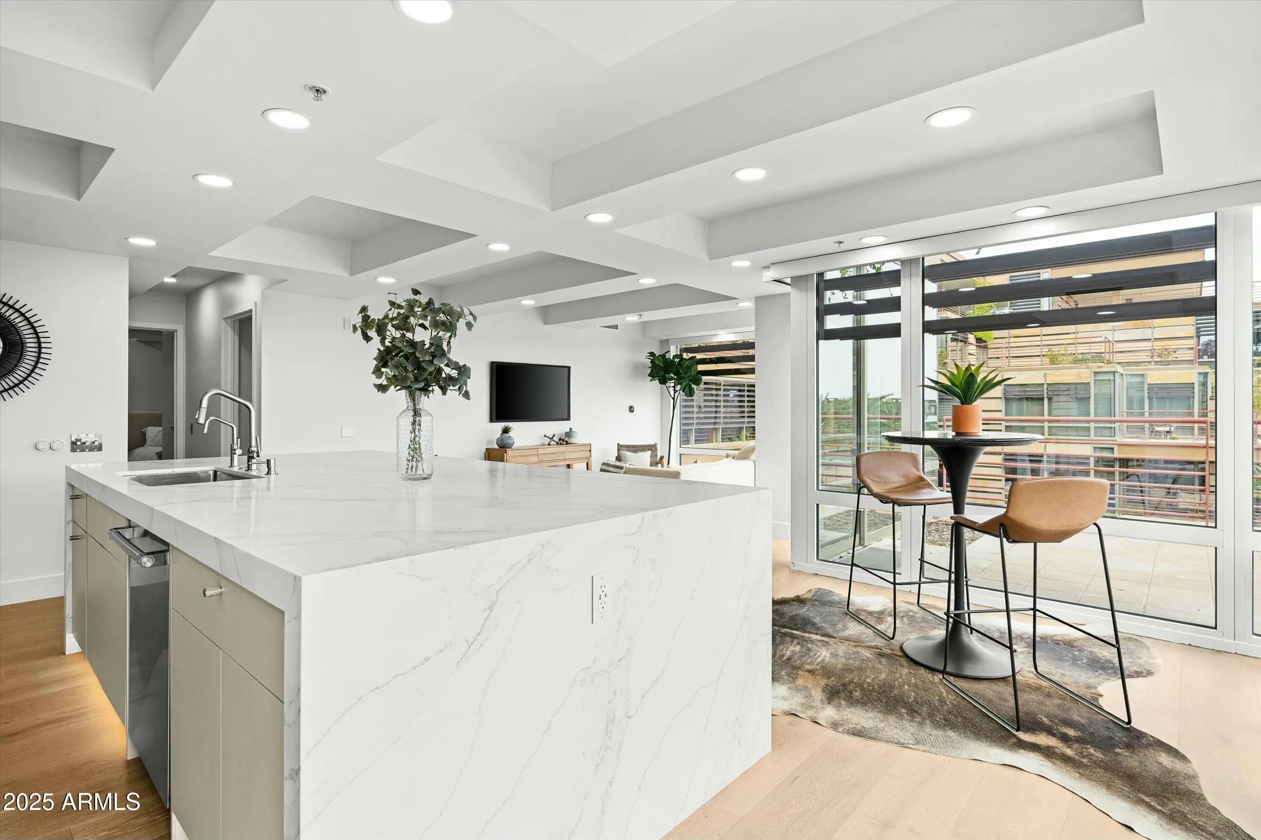 Photo of Listing #6906974