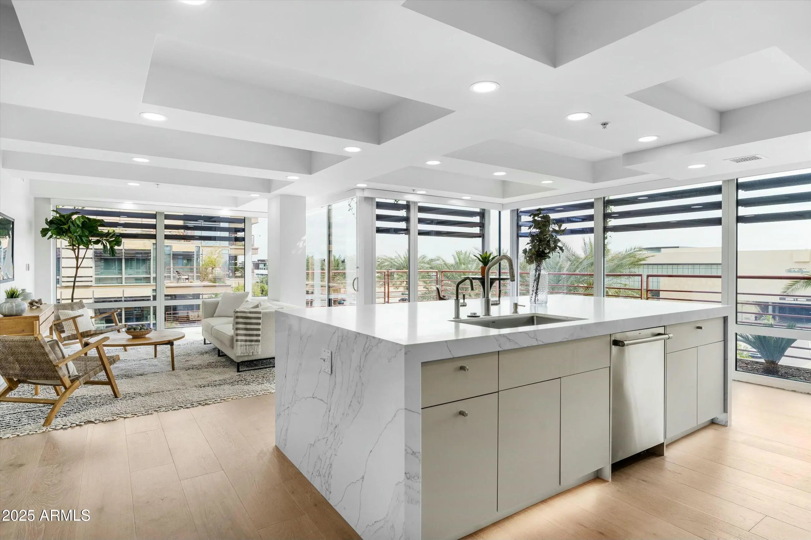 Photo of Listing #6906974