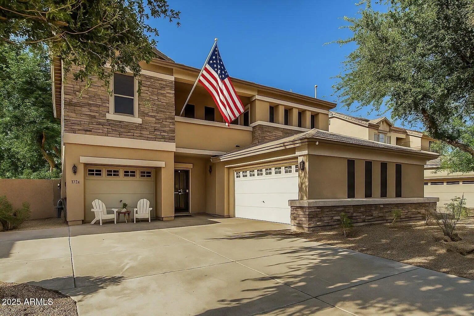 Photo of Listing #6910083