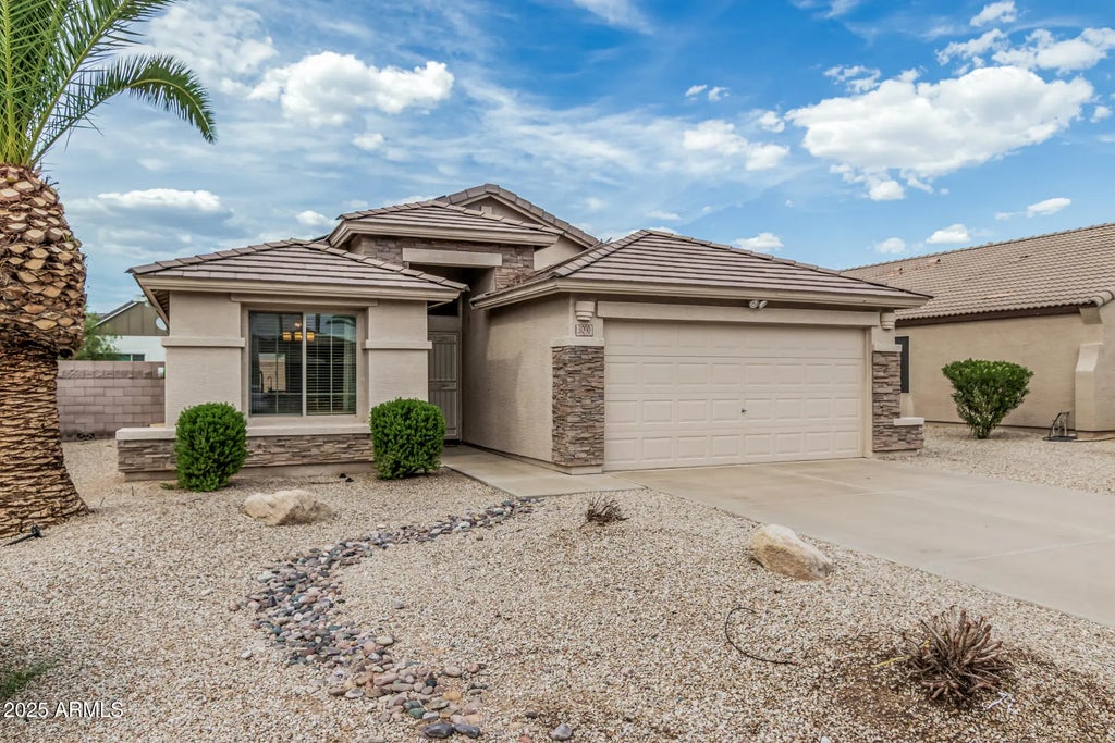 3090 E Cherry Hills Place, Chandler