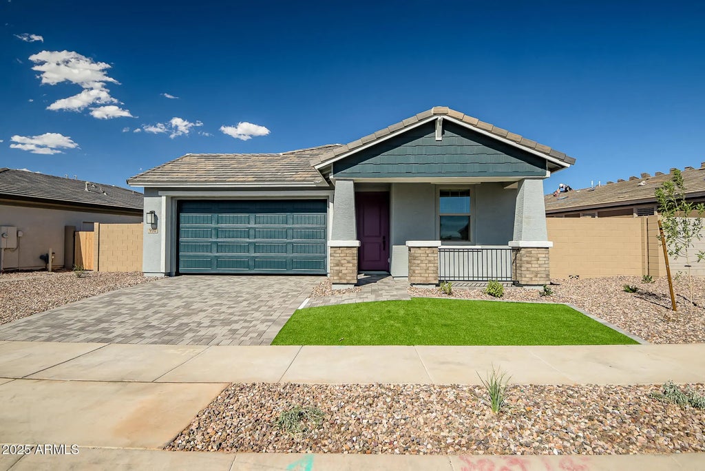 990 W Finch Drive, Queen Creek