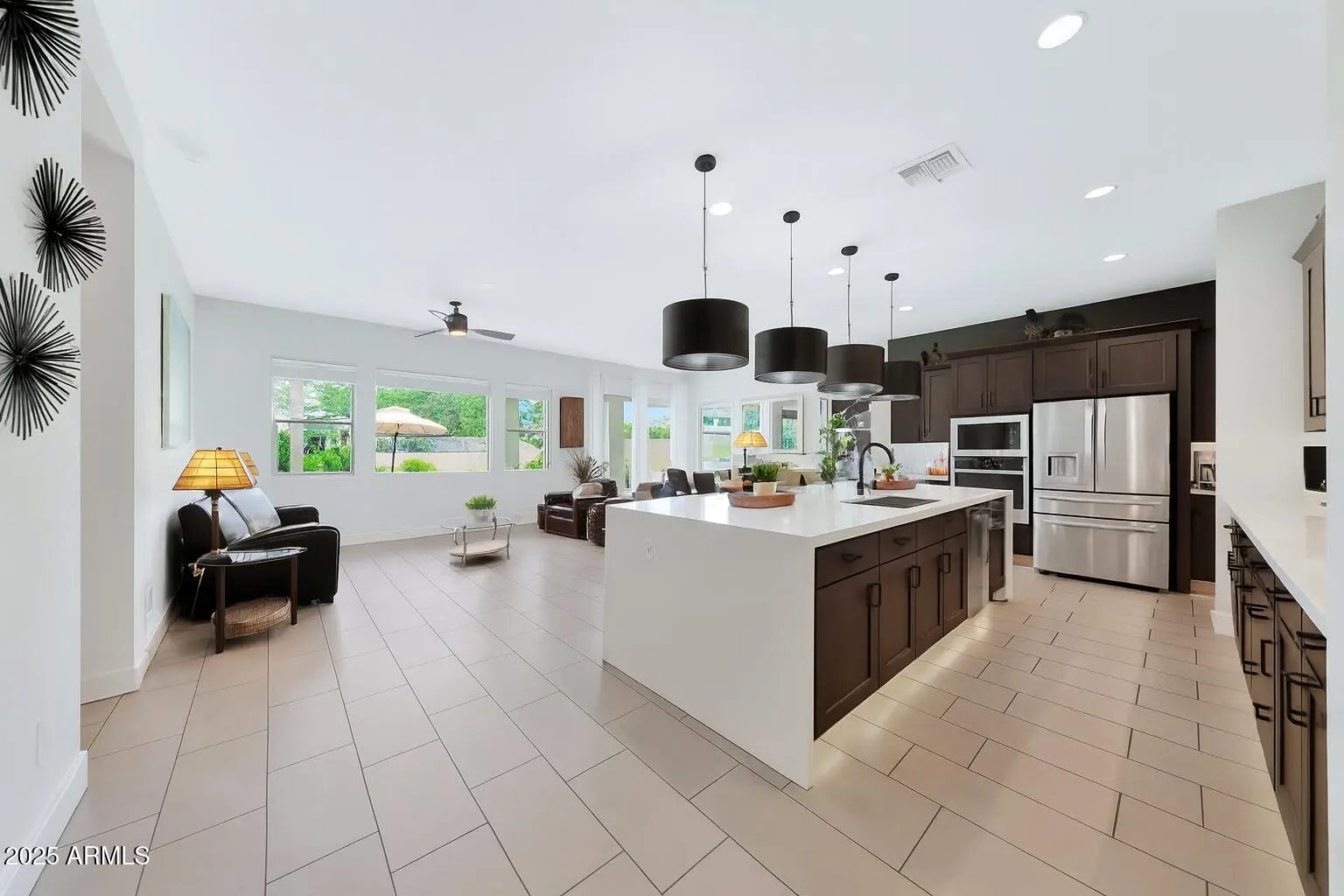 Photo of Listing #6908924