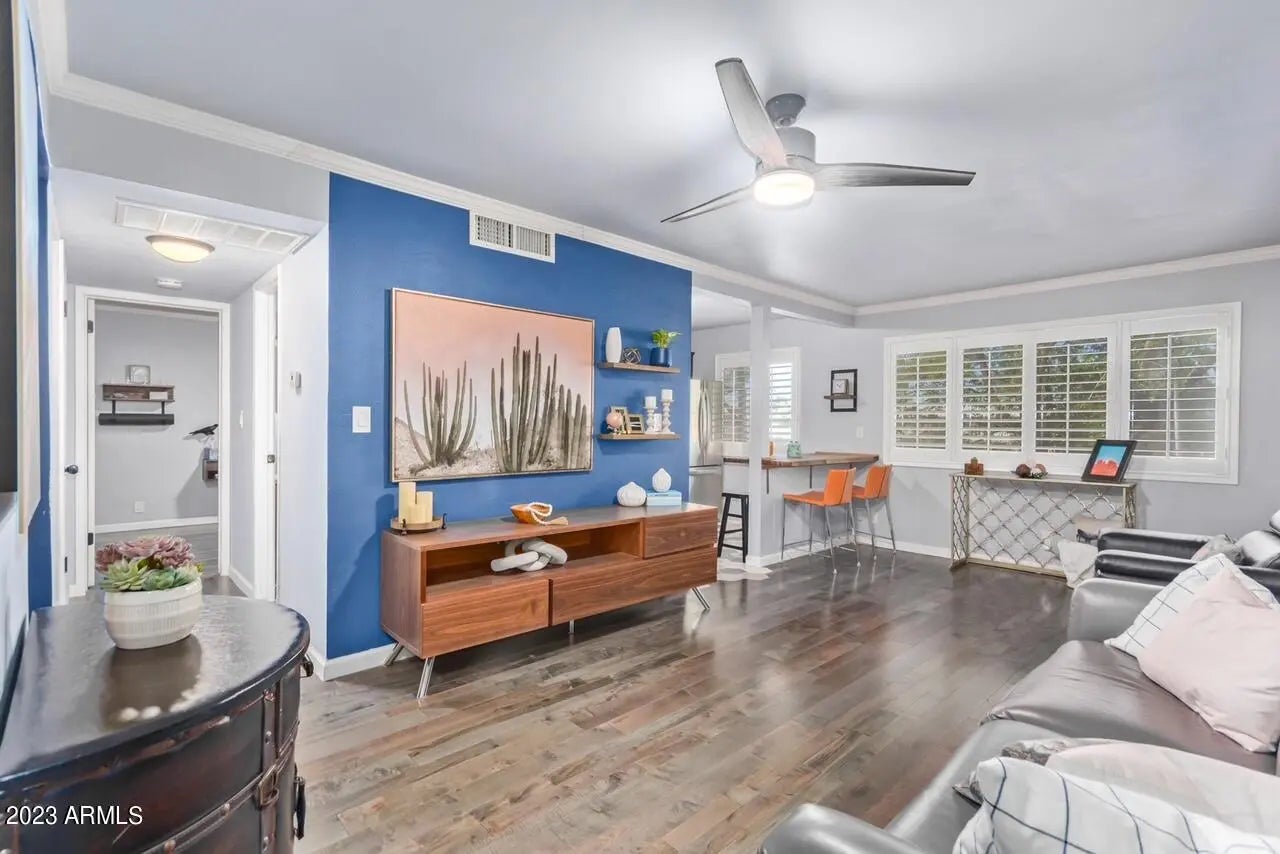 Photo of Listing #6907152