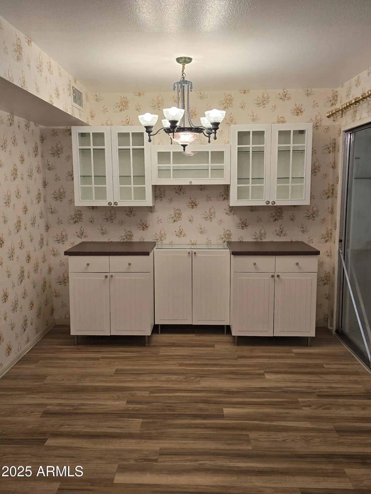 Photo of Listing #6907608