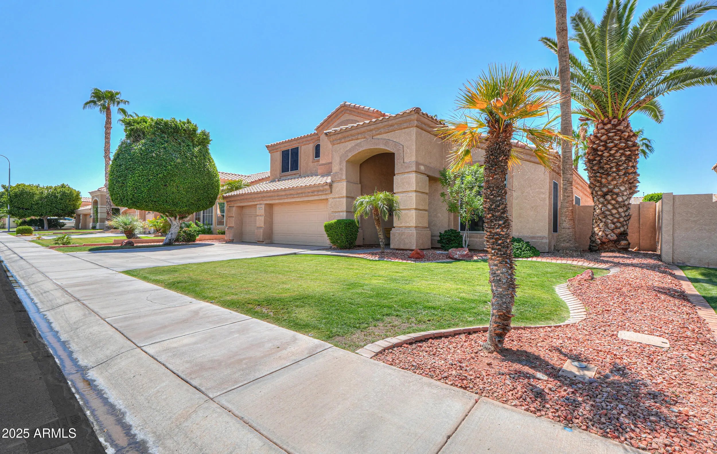 Photo of Listing #6910630