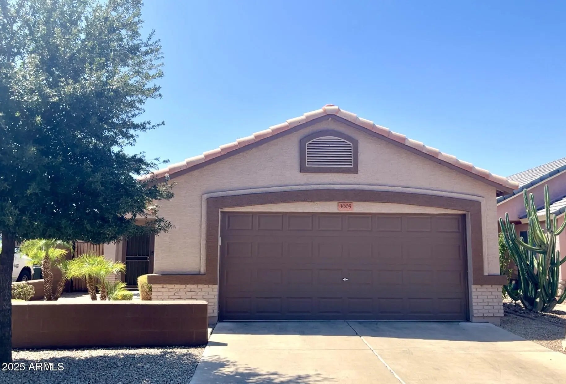 Photo of Listing #6915328