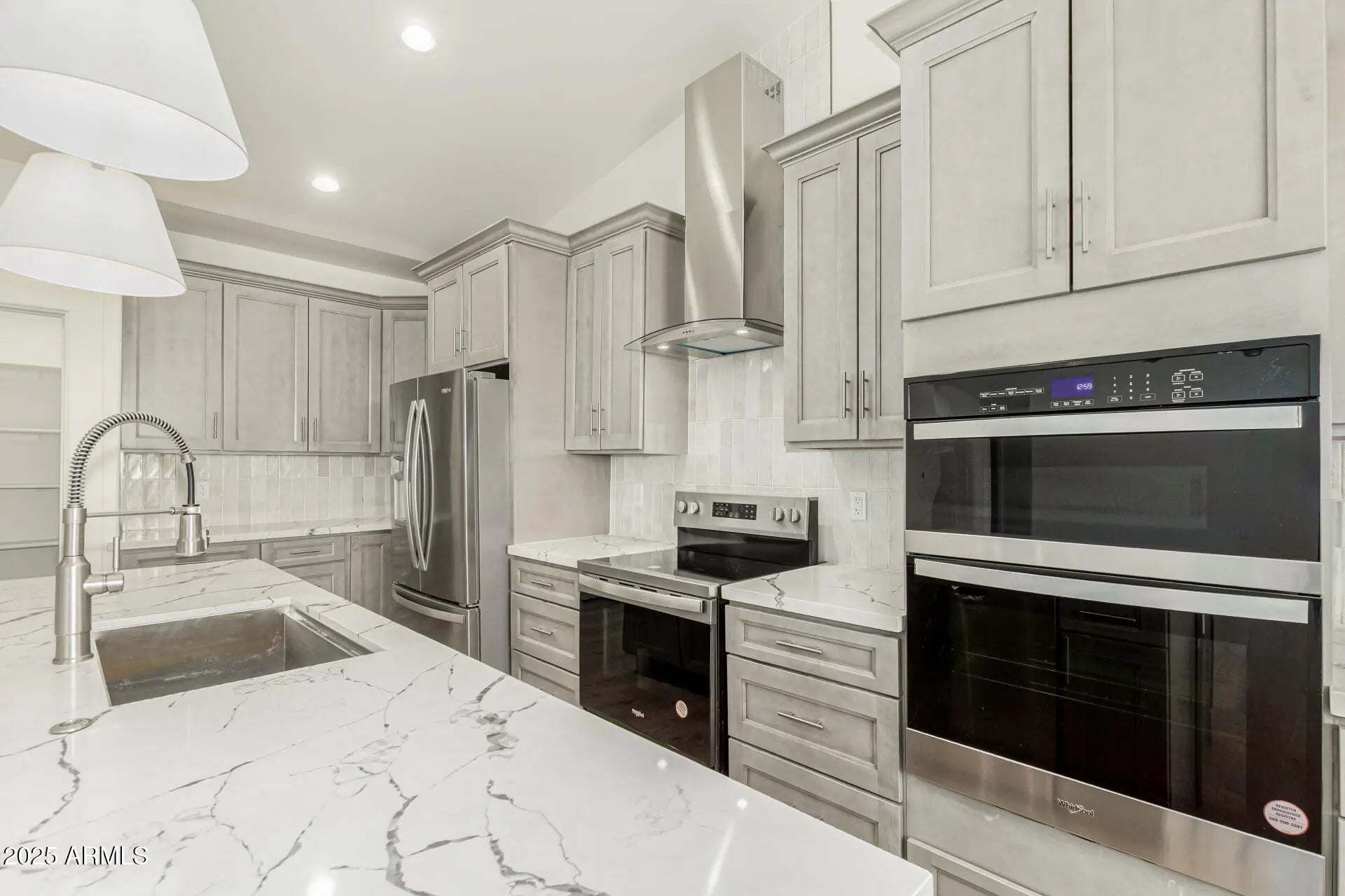 Photo of Listing #6908963