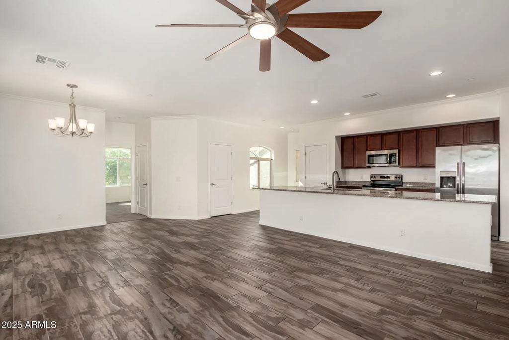900 S Canal Drive (unit 238), Chandler