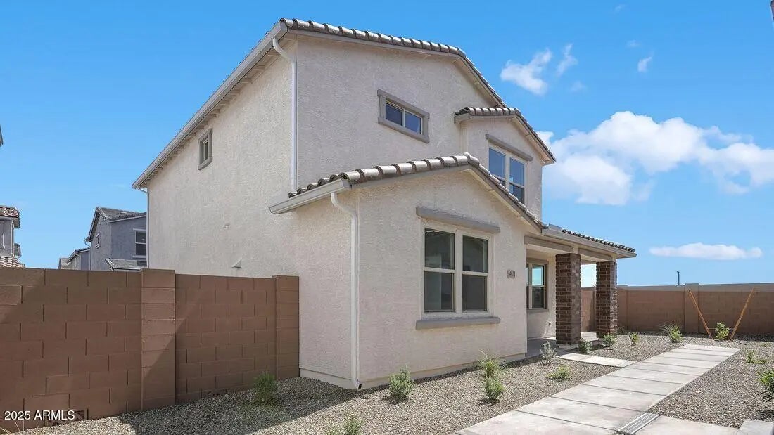 Photo of Listing #6907489