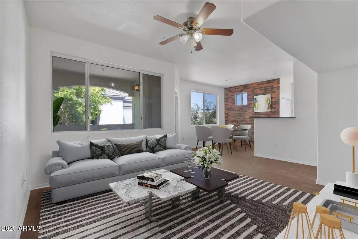 Photo of Listing #6909386