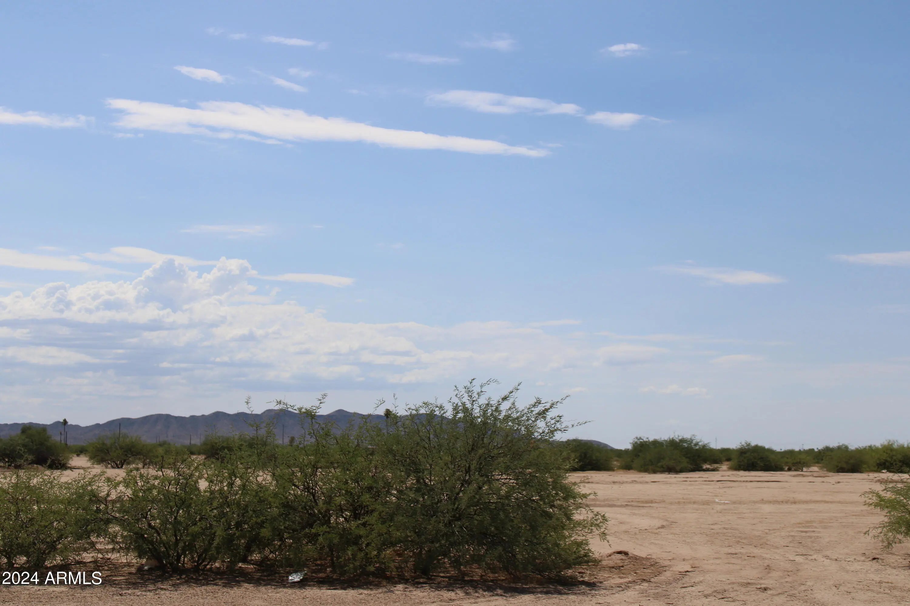 Photo of Listing #6909298