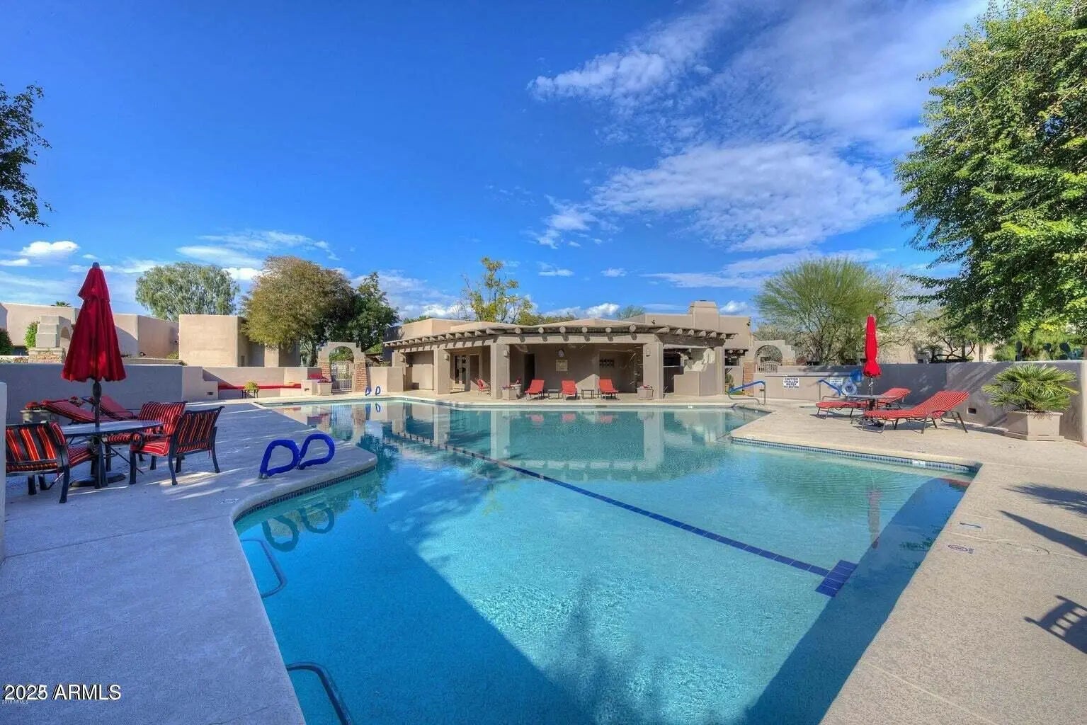 Photo of Listing #6907639