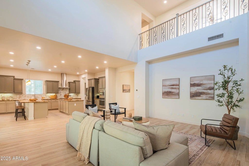 2073 S Navajo Court, Chandler