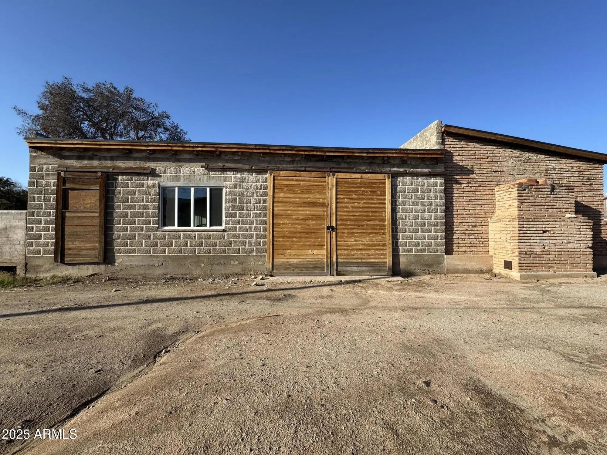 Photo of Listing #6907942