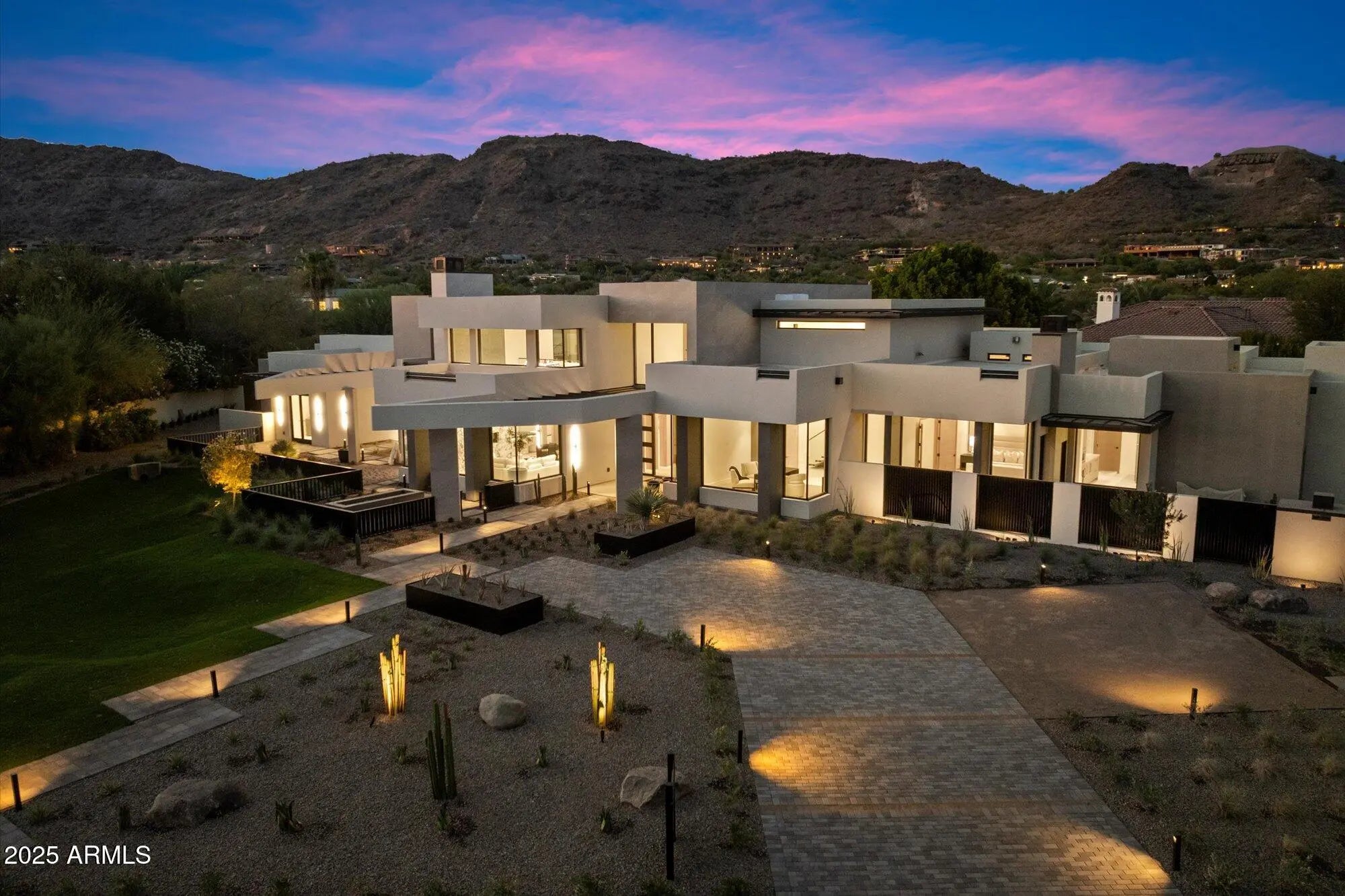 Photo of Listing #6908789