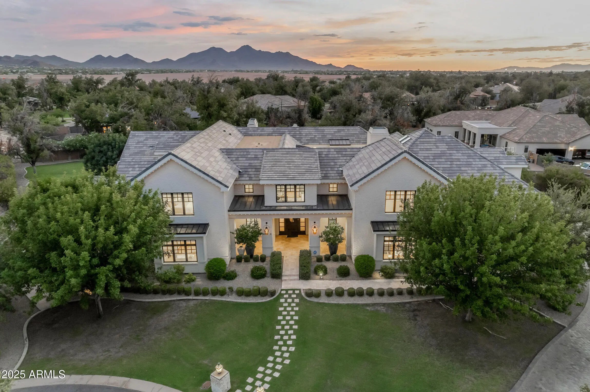 Photo of Listing #6910138