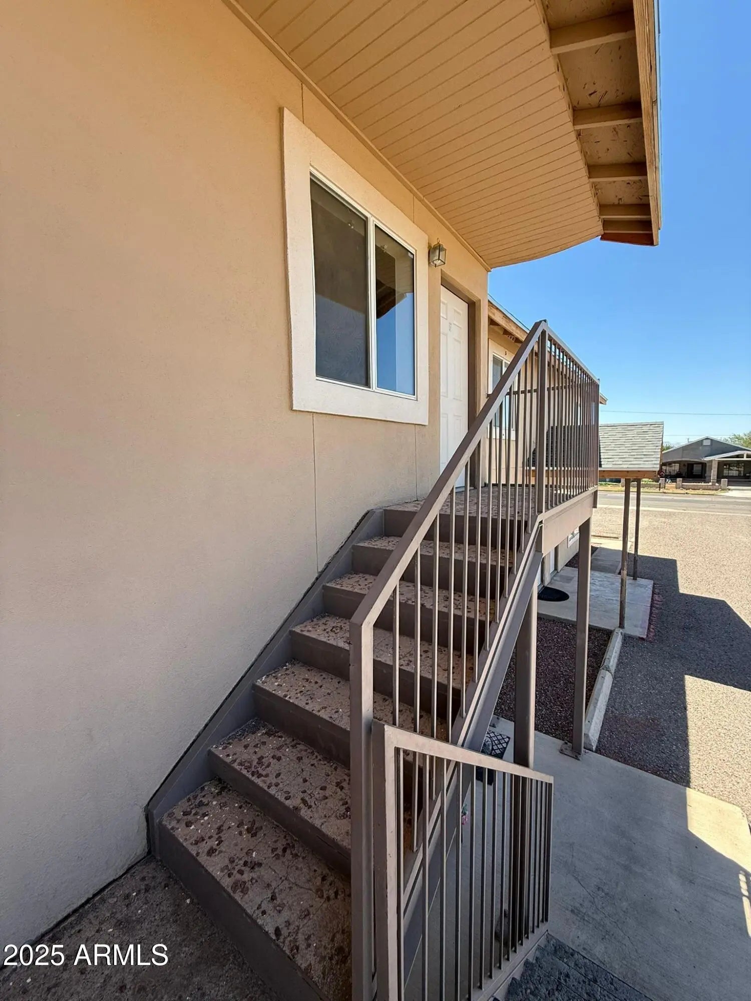 Photo of Listing #6907879