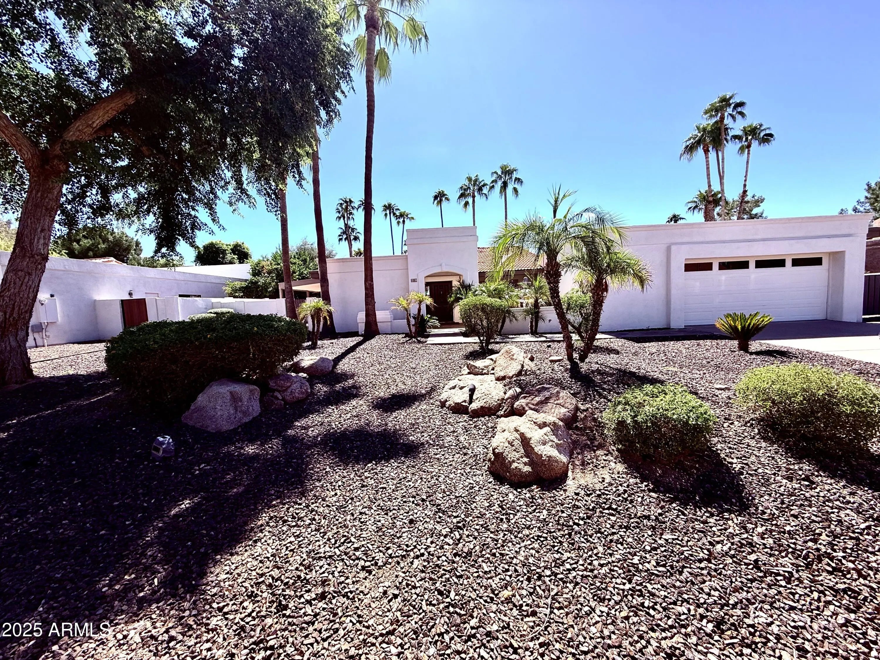 Photo of Listing #6907913