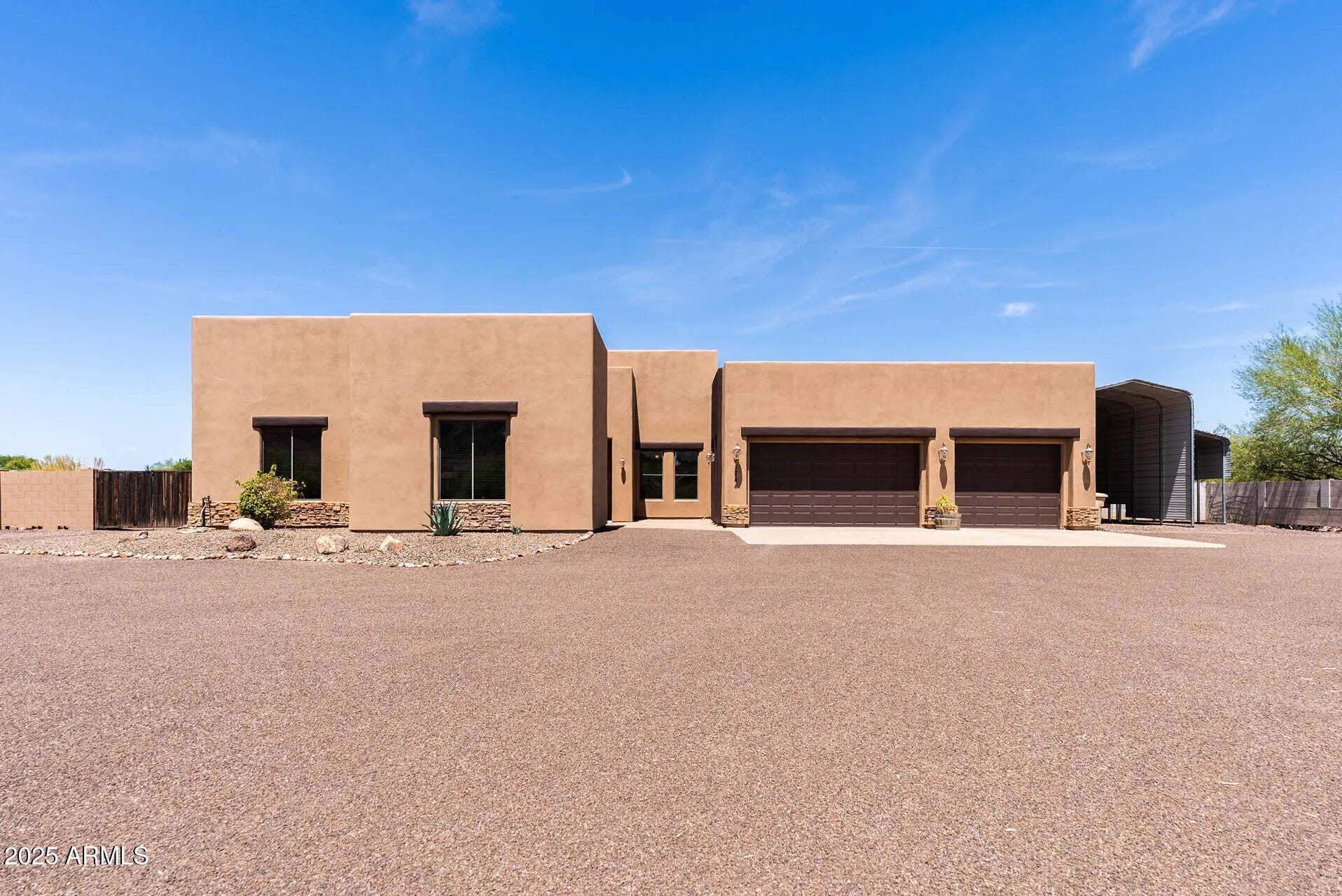 Photo of Listing #6908266