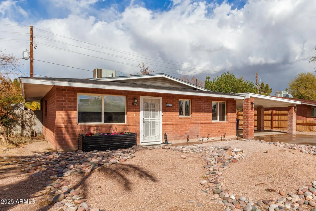 1512 W Fairmont Drive, Tempe
