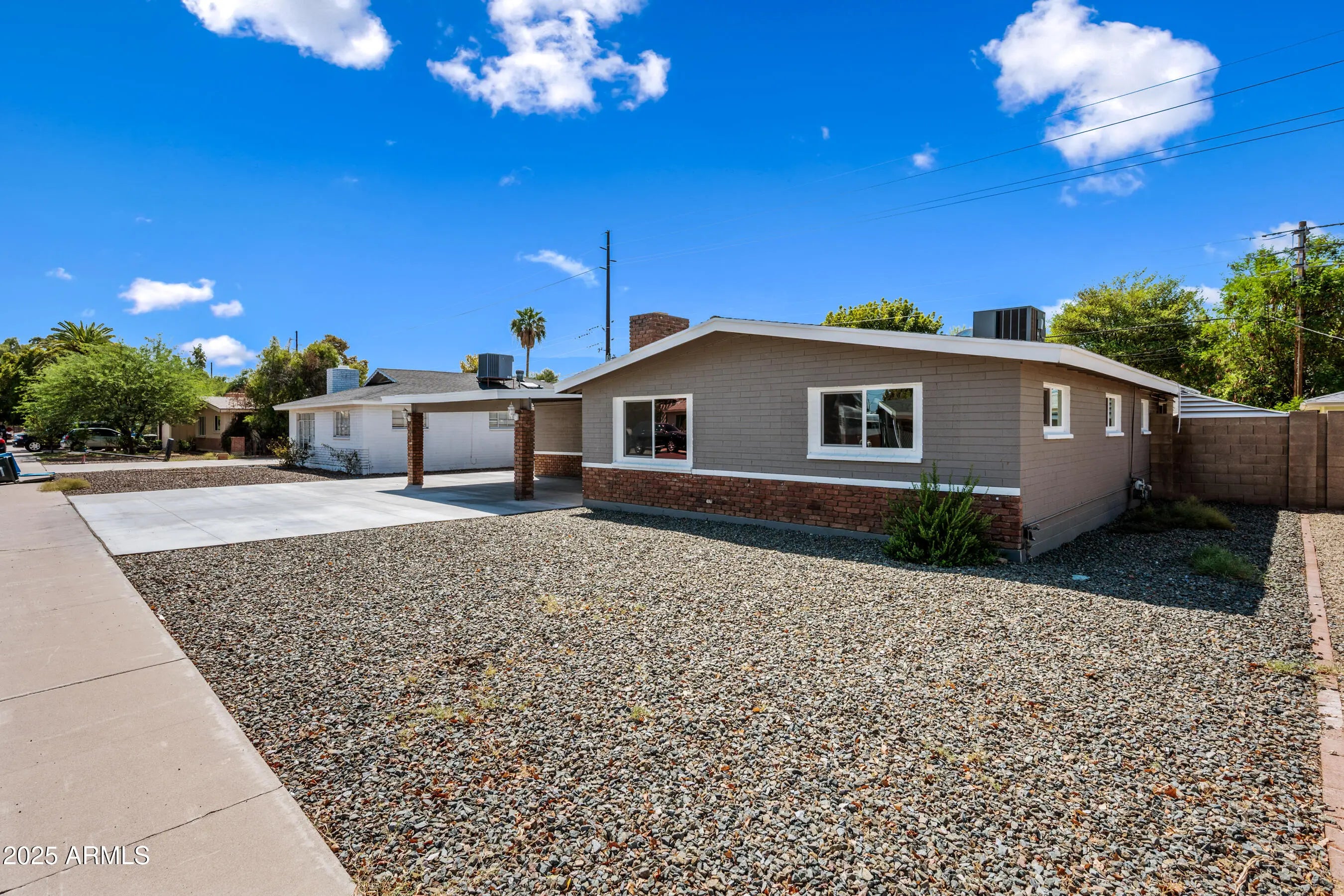 Photo of Listing #6907972