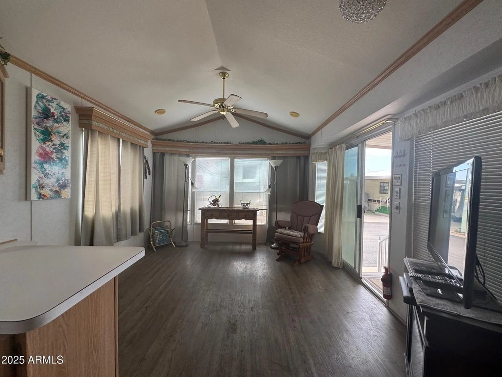 206 E Mesa Drive, Florence