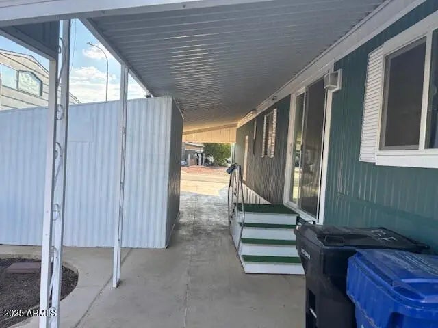 Photo of Listing #6911883