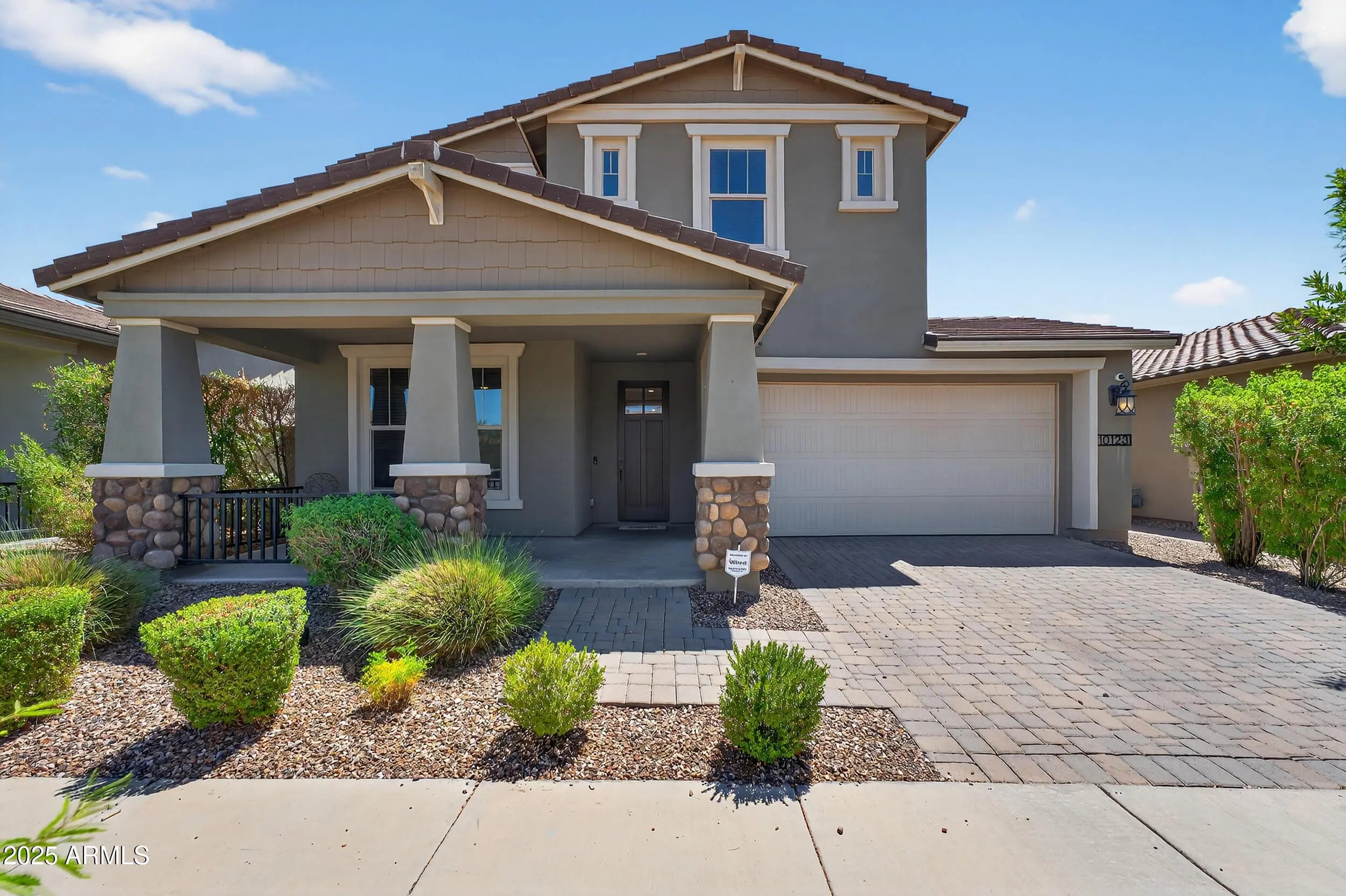 Photo of Listing #6909976