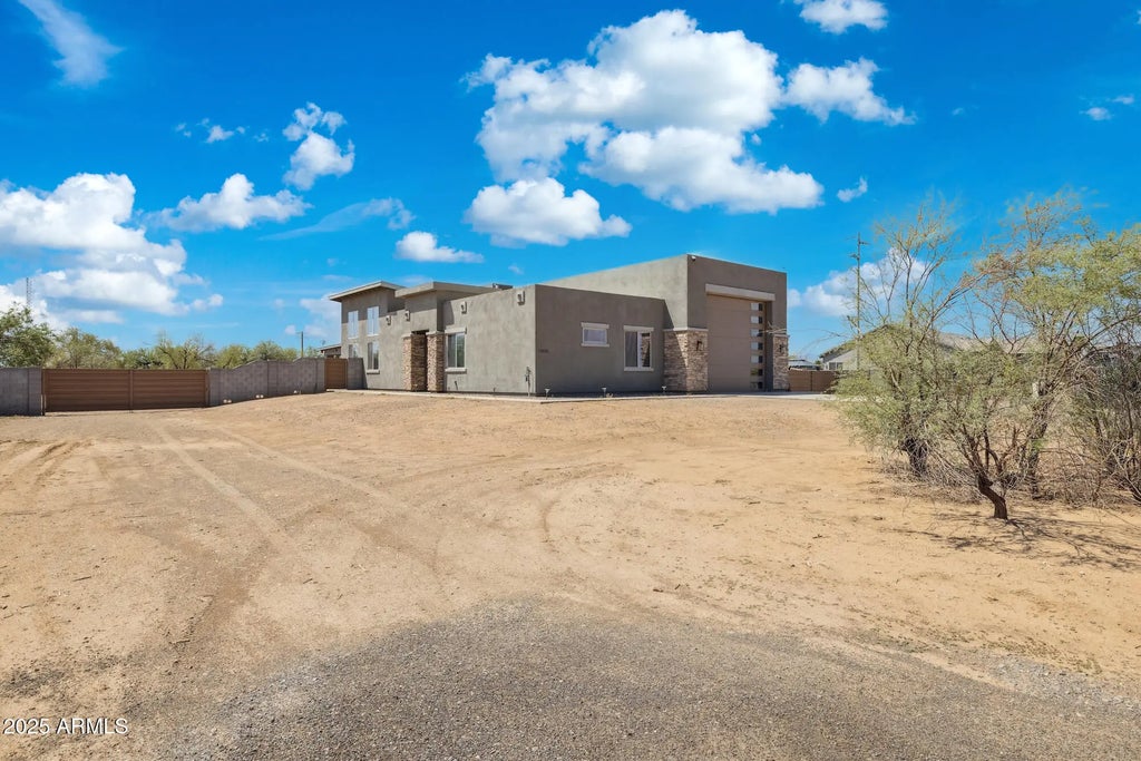 15635 W Pinnacle Peak Road, Surprise