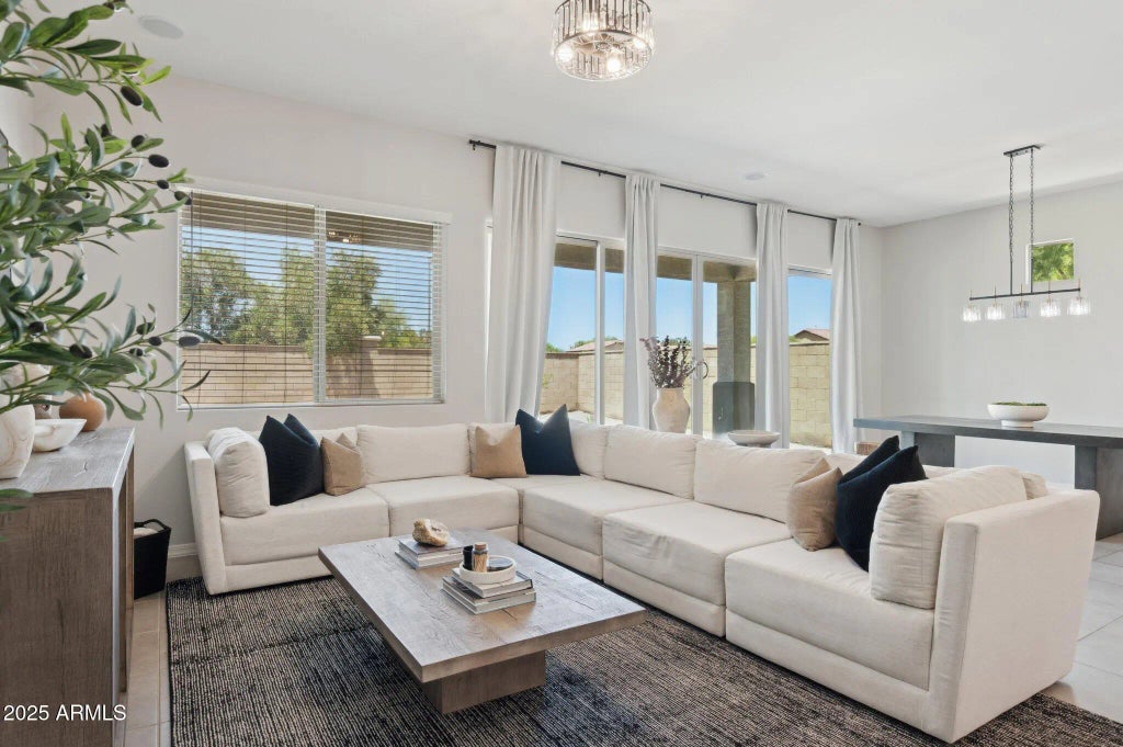 19038 N Arbor Drive, Maricopa